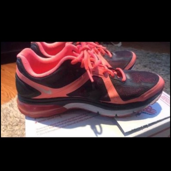 Nike Air Max Black/Hot Pink with PowerStep Pinnacle insole included! 8.5 - Picture 4 of 11